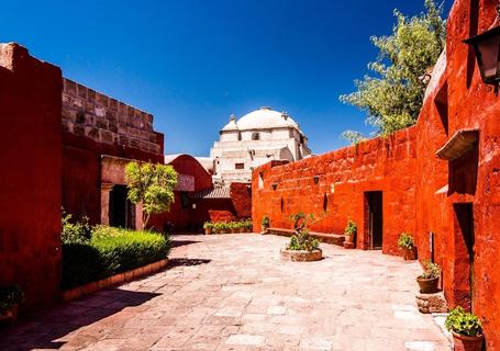 Arequipa City Tour & Santa Catalina Convent & Juanita Museum