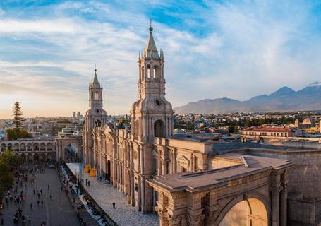 Arequipa City Tour & Santa Catalina Convent & Juanita Museum