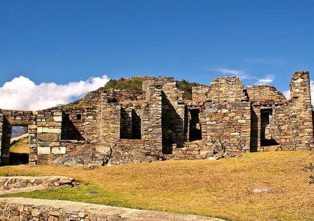 Choquequirao Trek to Machu Picchu