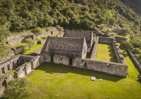 Choquequirao Trek to Machu Picchu