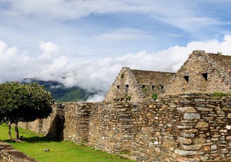 Choquequirao Trek to Machu Picchu