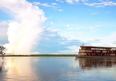 Delfin II Amazon River Cruise