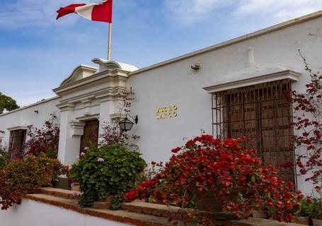 Lima City Tour and Larco Museum