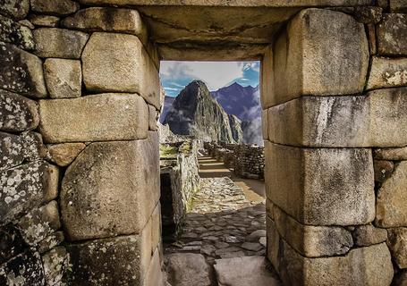 Machu Picchu shows us a spectaculars stone gateway and windows