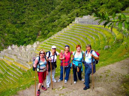 Short Inca Trail to Machu Picchu - ruins