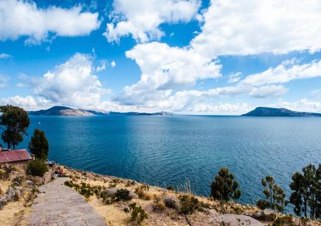 Titicaca Islands: Uros, Taquile & Luquina