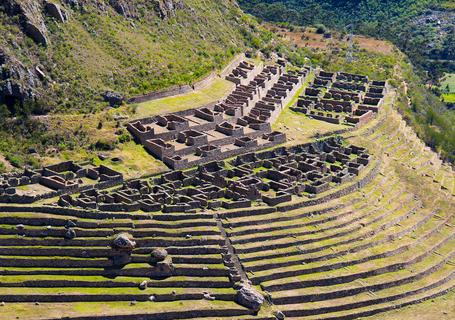 2 Classic Inca Trail - Landscape of Llactapata