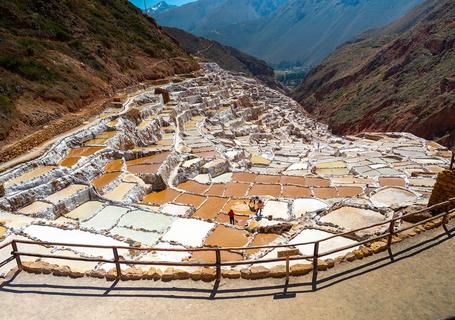 4 Maras and Moray - Landscape of Maras