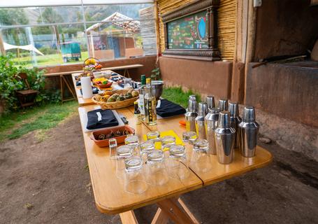 6 Cooking Class - Table with products 2