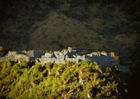 7 Luxury IncaTrail - Inca ruins