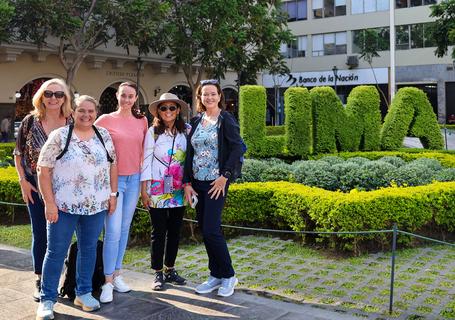 3 Lima City Tour - Photo of tourists