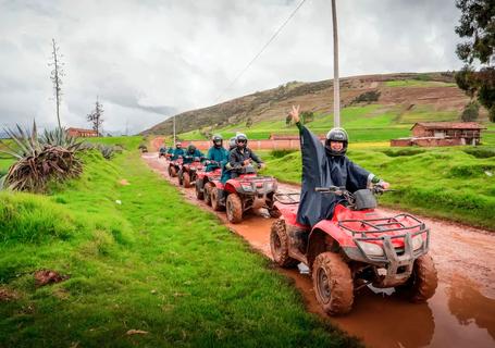 6 Maras Moray ATV - group on route