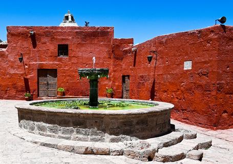 7 Santa Catalina - Water fountain