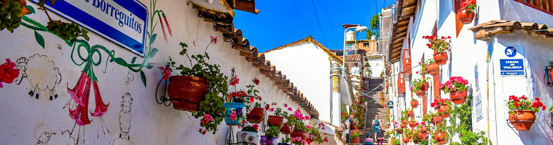 THE CALLE DE LOS SIETE BORREGUITOS IN CUSCO