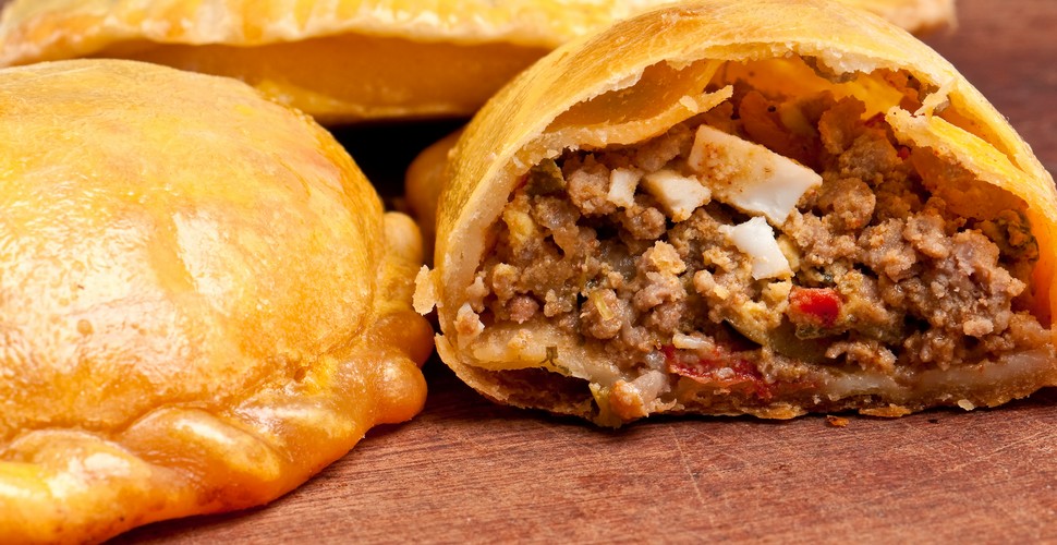 Empanadas are South American crispy short-crust pastries packed with many different fillings. These include meat or cheese or vegetables, or even a mixture of them all. These are deep-fried or baked to tasty perfection and are sold all throughout Peru. Make sure you try them on your Cusco tours!