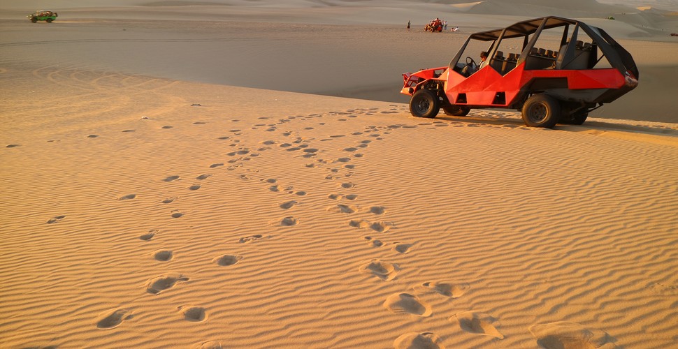 The most sought-after tour in town is without any shadow of a doubt the adrenaline-pumping dune buggy trip. This mind-blowing experience involves "crazy" safe drivers hurling their buggies across the massive dunes at breakneck speeds.   Don´t, worry, they stop in the perfect place for photos to remember your Peru adventure vacation.