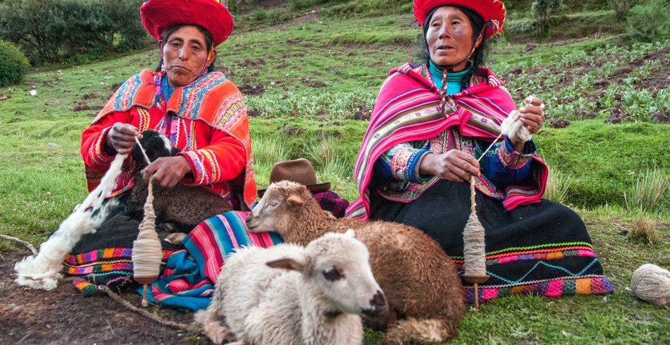 Cusco and the surrounding valleys are the home of Master weavers. Travelers will have the opportunity to learn about ancestral traditions and techniques of weaving Andean textiles on their Cusco tours. This will help gain a deeper appreciation for the intricate techniques used  by these Andean women weavers.