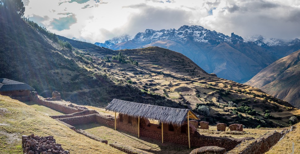 The Huchuy Qosqo trek heads to the ancient Inca archaeological site of Huchuy Qosqo. This means "Little Cusco" in Quechua, the ancient Inca language. The site has well-preserved stone buildings, terraces, and impressive views over the Sacred Valley. You can head there on Cusco tours.