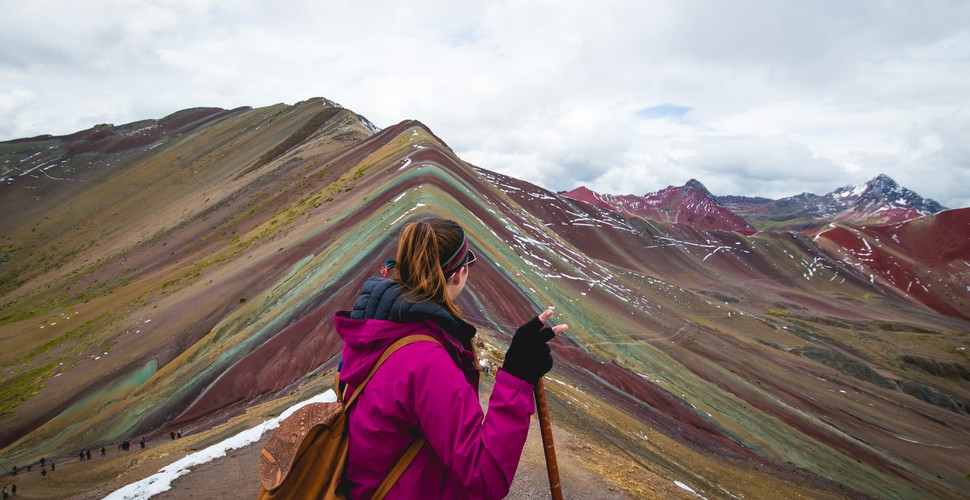 Rainbow Mountain is an awe-inspiring destination when you travel to Cusco, Peru. For solo female travelers, visiting Rainbow Mountain should be a safe and enjoyable experience. Remember the mountain is found at extremely high elevation (5090 m), so previous acclimatization is necessary. This is probably the main concern when visiting Rainbow Mountain in Peru.