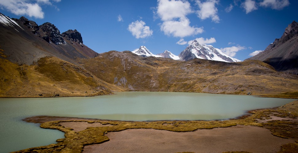 The Ausangate Trek begins in the rolling grasslands of the Andean region. It is characterized by stunningly varied landscapes, including sacred ice-capped peaks, tumbling glaciers, turquoise lakes and green valleys. The Ausangate trek is definitely one of the most challenging treks to Machu Picchu.