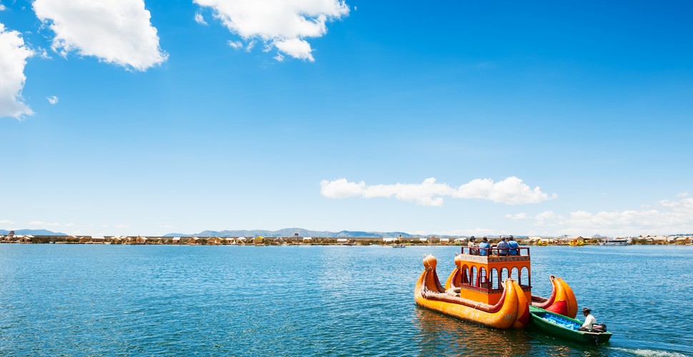 Visiting the Uros Floating Islands on Lake Titicaca offers a unique glimpse into a traditional way of life that has endured for centuries. It is a chance to learn about the Uros culture, and their ingenuity in building and maintaining the islands, on your Lake Titicaca tours from Puno.