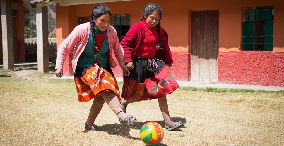 Experiencing a football match in Peru is not just about watching the game, it is also a way to immerse yourself into the local culture when you visit Peru. Football unites people across the country and across the globe, transcending social and economic barriers.