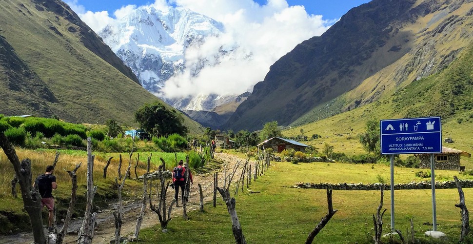 The Salkantay trek begins in the village of Mollepata. This is where you'll start your journey towards Soraypampa, your first campsite. Along the way, you'll pass through picturesque Andean villages and enjoy incredible views of the snow-capped peaks of the Salkantay and Humantay mountains.