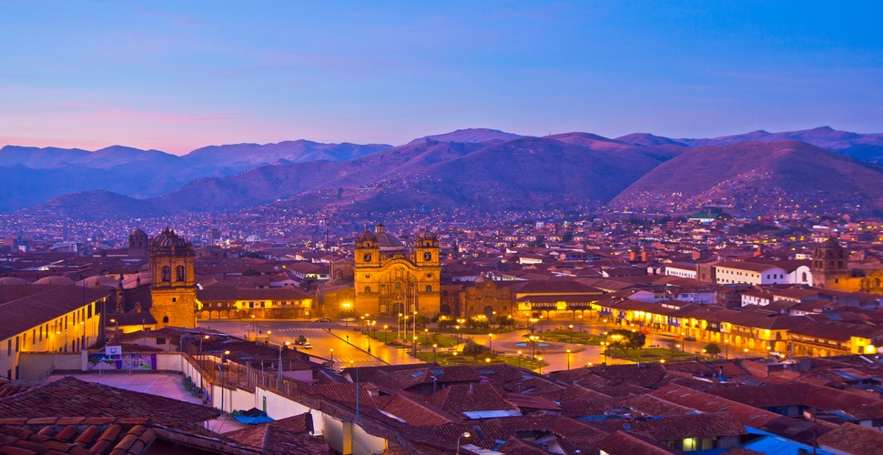 Evening temperatures in Cusco can range from cool to cold, depending on the season. Cusco is found at an elevation of 3400 meters so temperatures can drop quickly on your Cusco Peru tours.