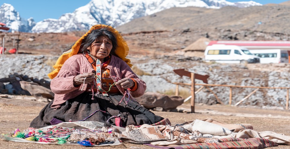 The people of the Ausangate region are known for their artisanal crafts. These include textiles, pottery, and jewelry. You may have the opportunity to visit local artisans and see their work firsthand as you trek The Ausangate on your Peru adventures.