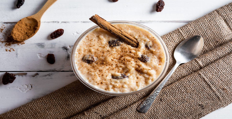 Arroz con Leche is a creamy and comforting dish made by cooking rice with milk, sugar, and spices until the rice is tender and the mixture has thickened - better known as rice pudding. The dish is often flavored with cinnamon and sometimes includes other ingredients such as condensed milk, evaporated milk, or vanilla extract. Try it on a chilly Andean evening on your Cusco tours.