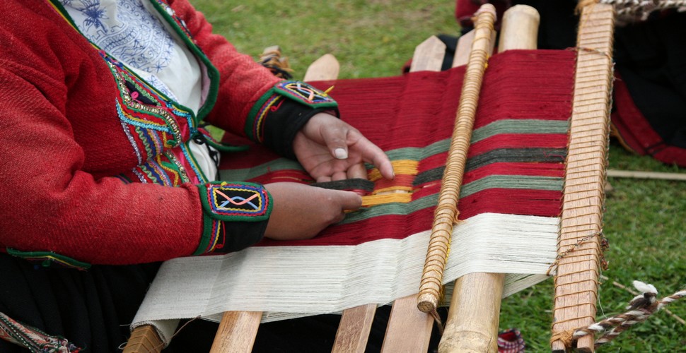 Textile production is an important activity in the Huilloc community in Cusco´s Sacred Valley.  Community members produce beautiful textiles using traditional techniques and natural dyes. These textiles are often sold in local markets that you visit on Cusco tours, or used for traditional ceremonies and celebrations.