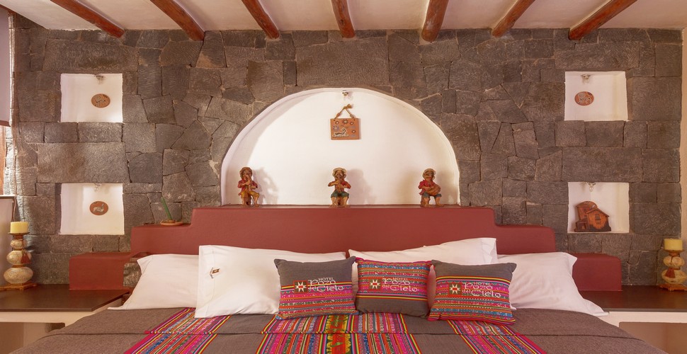 On Colca Canyon tours from Arequipa, you'll find some unique and charming hotel options that offer a blend of comfort and natural beauty. From luxurious lodges with panoramic views of the canyon to cozy guesthouses run by local families, there's something for everyone in this enchanting region. 