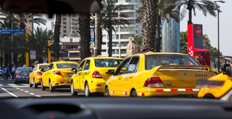 Taking a taxi from Jorge Chávez International Airport in Lima is the best option to reach the center of Lima. Taxi Green and Taxi Directo are two of the official taxi companies that operate from the airport arrivals. Their counters are located inside the terminal after you pass through customs.