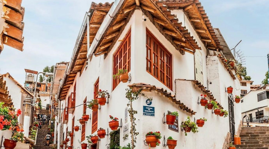 La Calle 7 Borreguitos is a lesser-visited but recently famous street in Cusco. This picture-perfect street adds to the city's rich historical and cultural charm. The name translates to "The Street of the Seven Little Sheep," and it has recently been called the most Instagrammable Street in Cusco! Make sure you visit when you travel to Cusco, Peru.